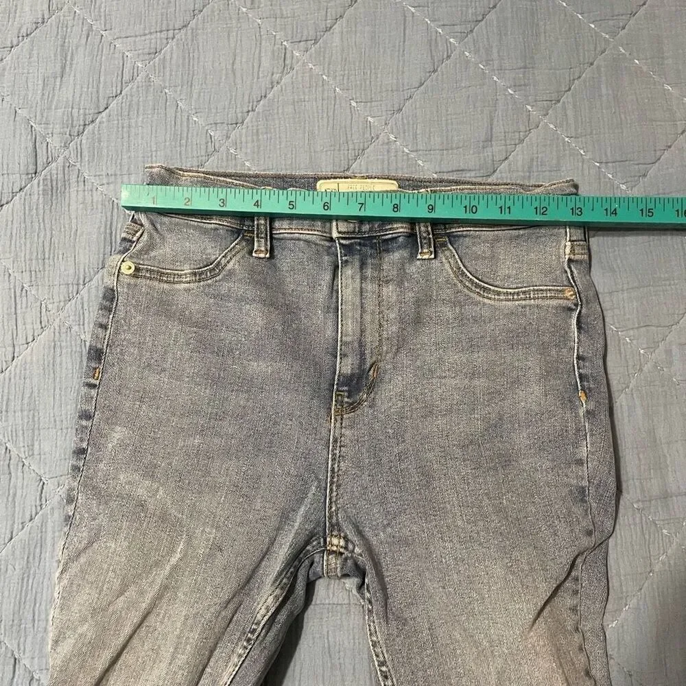 Free People Skinny Jeans 28R